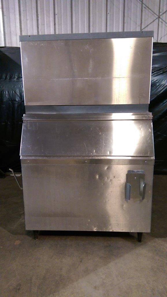 Used-Scotsman CME2006RS-3C Remote Cube Ice Machine w/ Condensing Unit & 900 lb. Bin-BUYREL