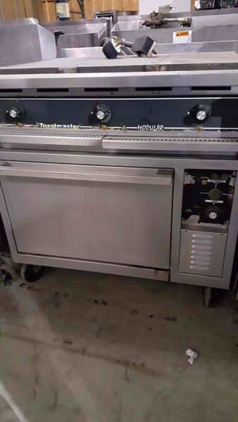 Used-Southbend Toastmaster 36" Flat Top Range w/ Standard Oven-