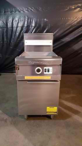Used-Frymaster MJCFEMSD 80 lb. Natural Gas Chicken/Fish Fryer-buyREL